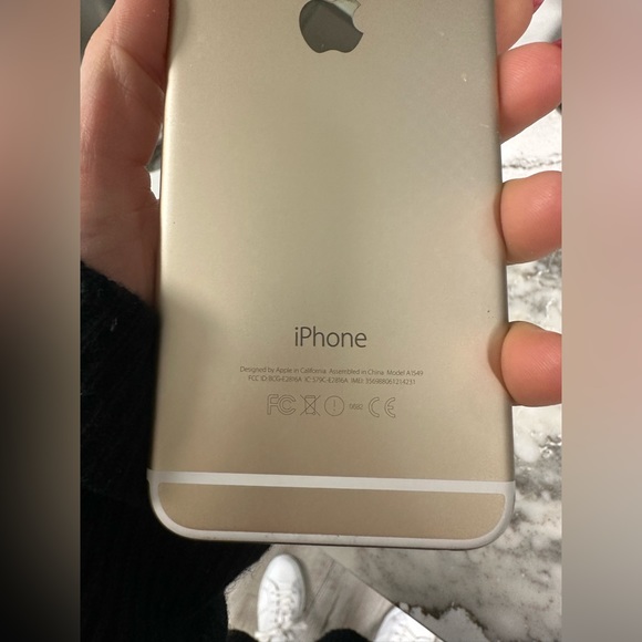 Gold 128 GB IPhone 6 - Picture 9 of 10